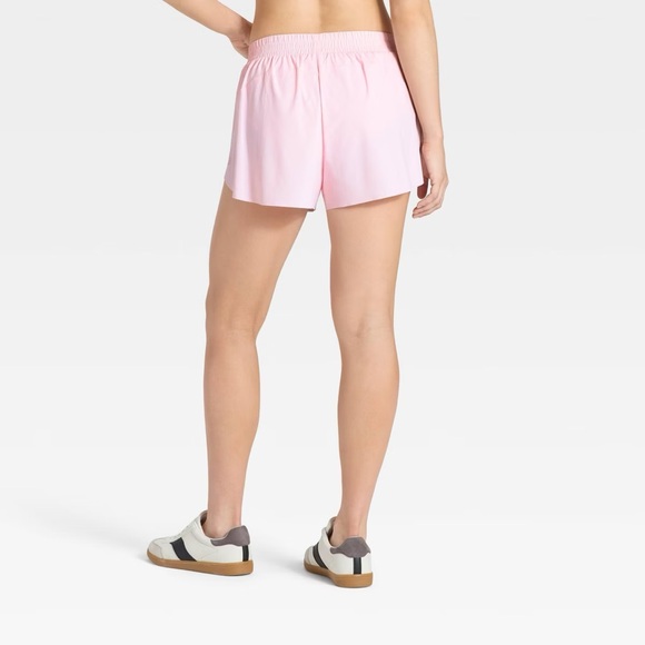 NWT All in Motion Light Woven Mid-Rise Run Shorts 3" (Baby Pink) Size XL - Picture 4 of 12
